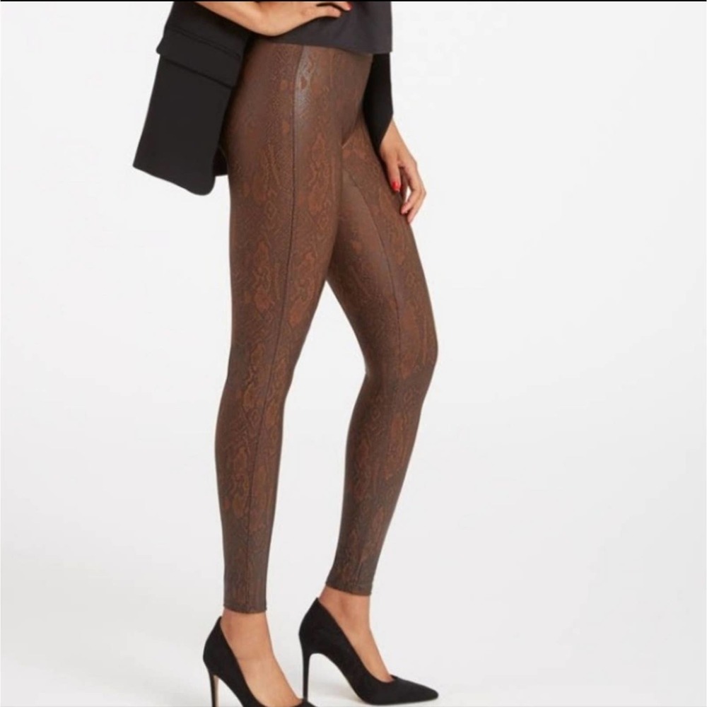 Spanx Faux Leather Snakeskin Leggings size S